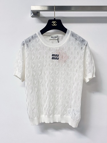 Tee from Scarlettluxury