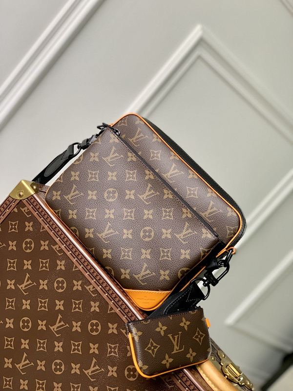 Louis Vuitton messenger bag
