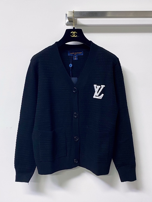 Sweater from Scarlettluxury