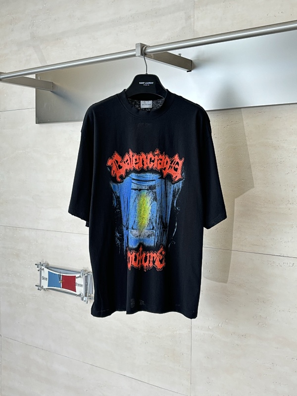 Tee from Scarlettluxury