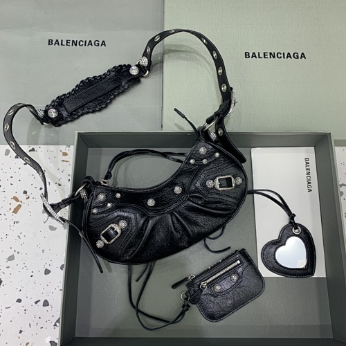 Balenciag Le Cagole
