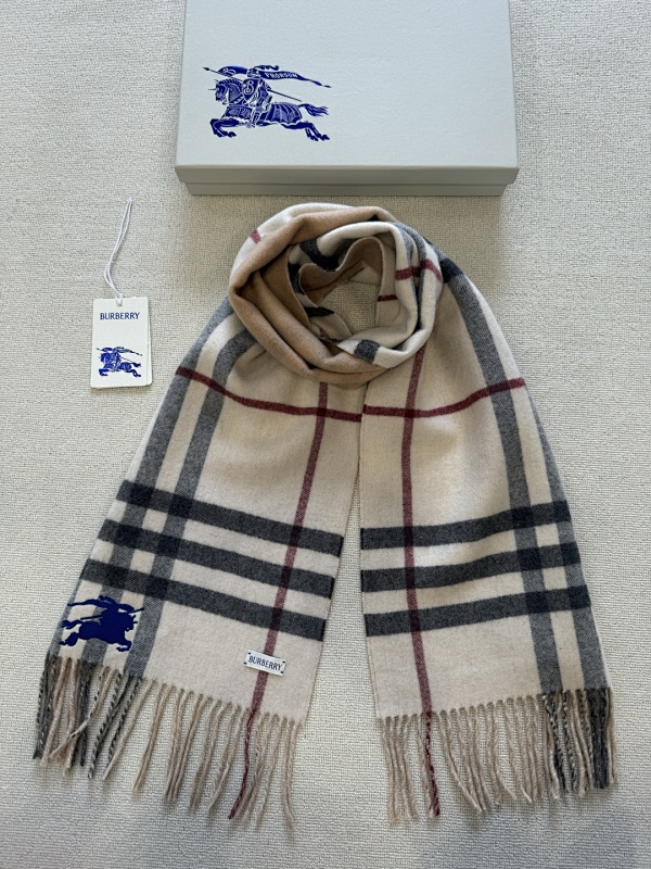 Scarf from Scarlettluxury