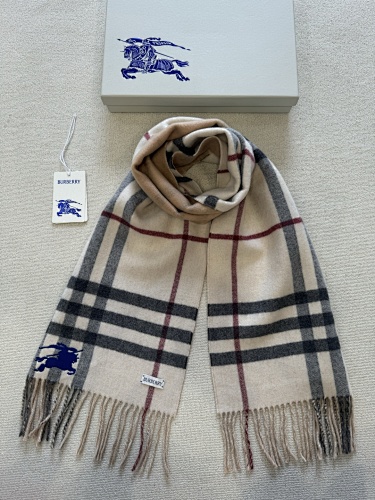 Scarf from Scarlettluxury