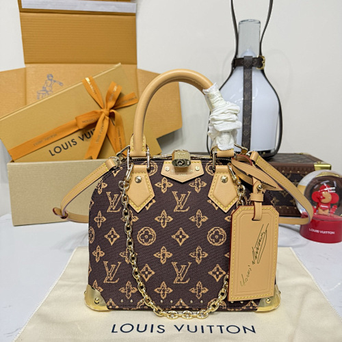 Louis Vuitton crossbody bag