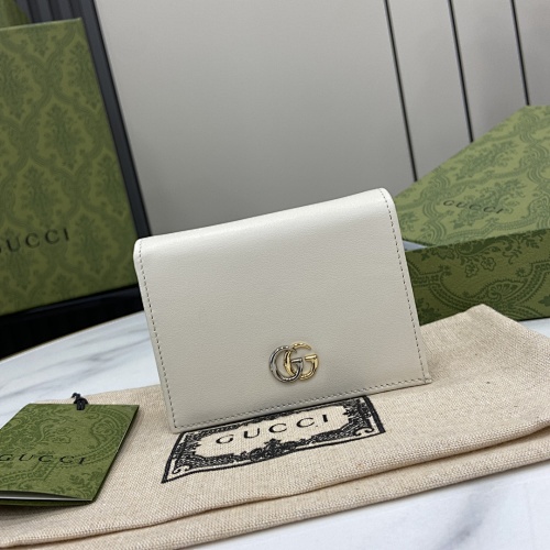 Card holder from Scarlettluxury