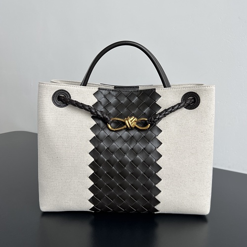 Crossbody bag from Scarlettluxury