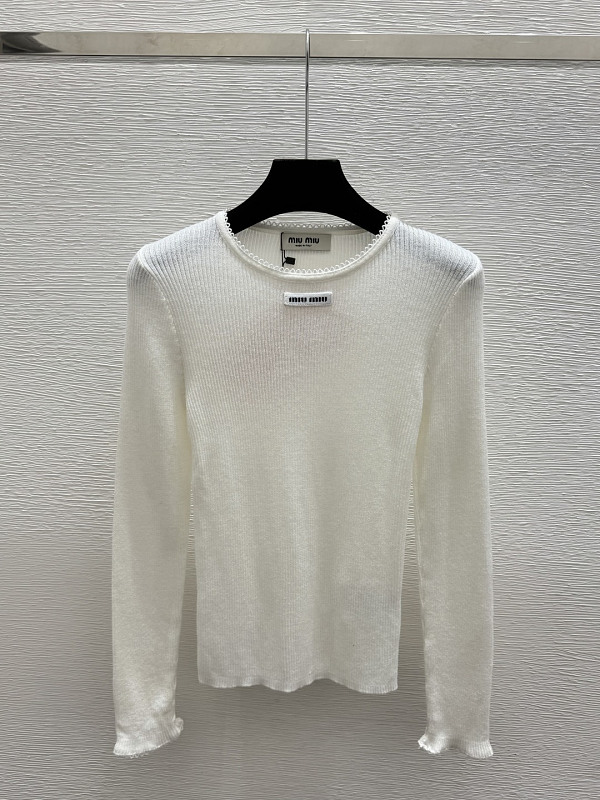 Sweater from Scarlettluxury