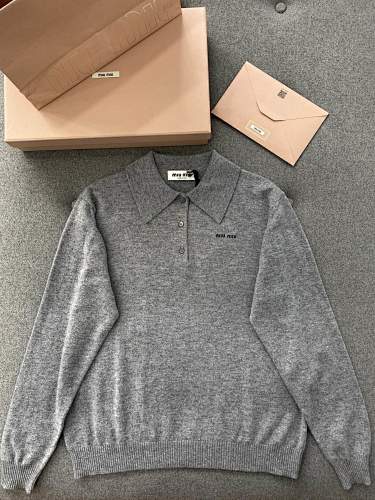 Sweater from Scarlettluxury