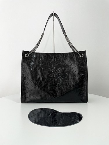Shopping bag from Scarlettluxury
