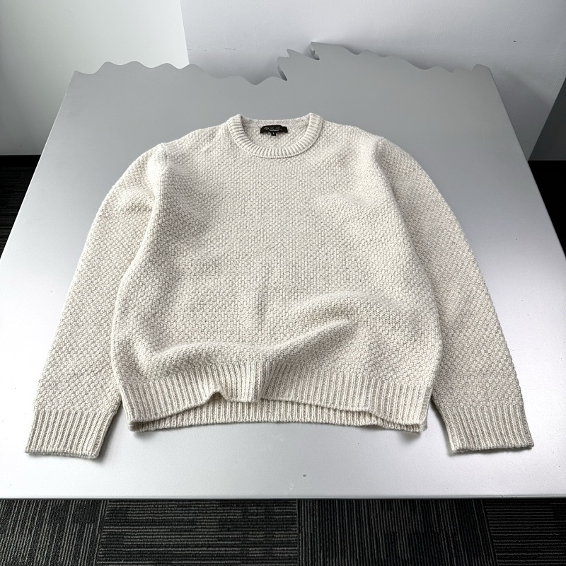 Sweater from Scarlettluxury