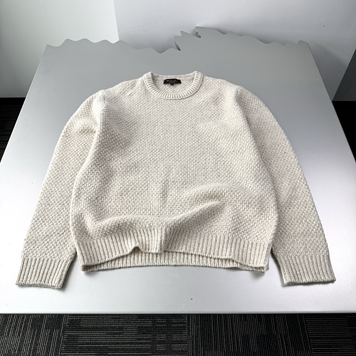 Sweater from Scarlettluxury