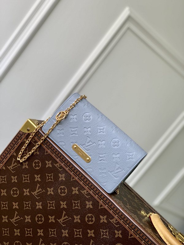 Louis Vuitton crossbody bag