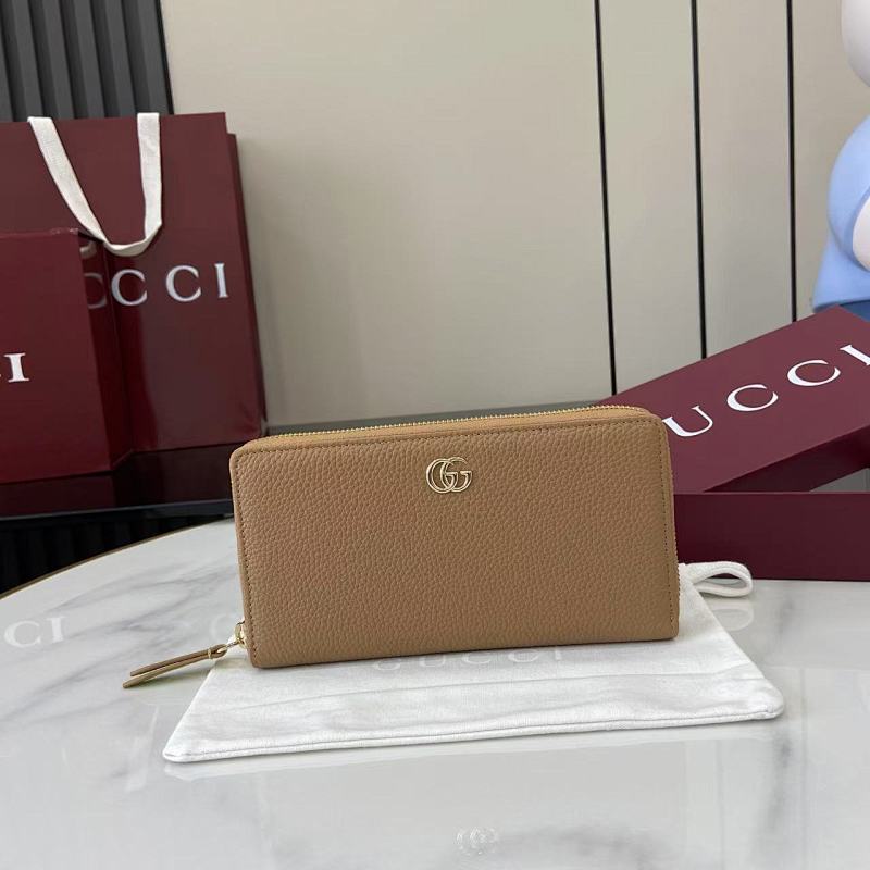 Wallet from Scarlettluxury