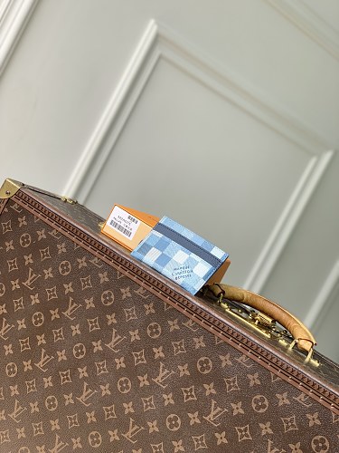 Card holder from Scarlettluxury