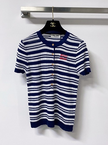 Tee from Scarlettluxury