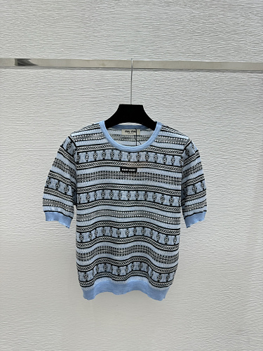 Sweater from Scarlettluxury