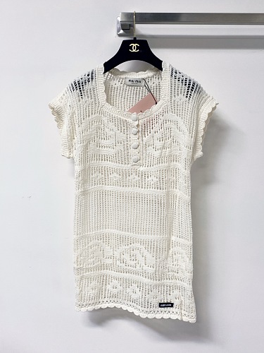 Tee from Scarlettluxury