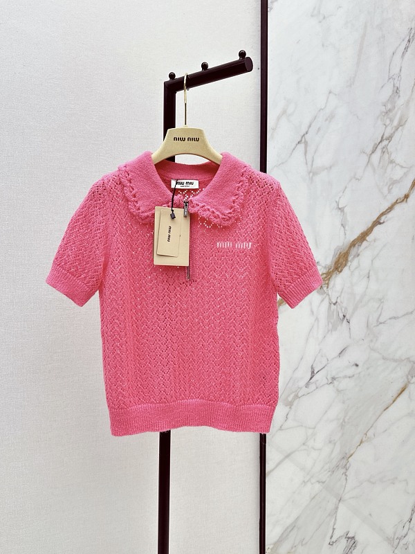 Sweater from Scarlettluxury