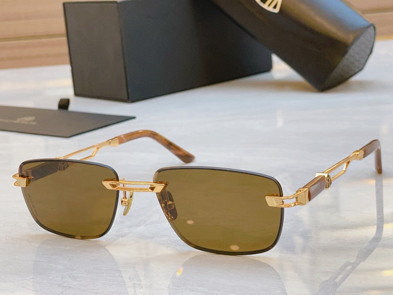 Glasses from Scarlettluxury