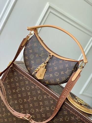 Louis Vuitton shoulder bag