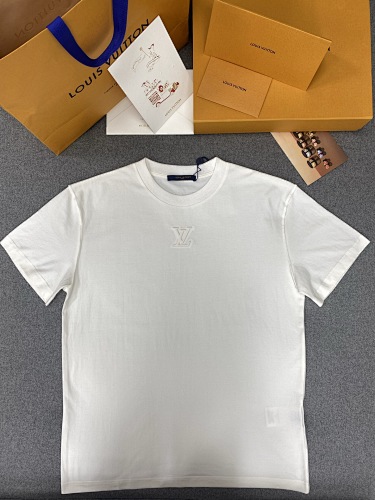 Tee from Scarlettluxury