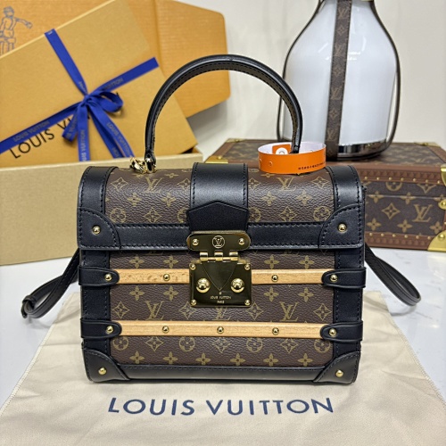 Louis Vuitton crossbody bag