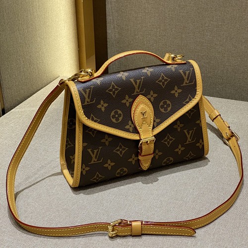 Louis Vuitton shoulder bag