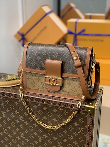 Louis Vuitton messenger bag