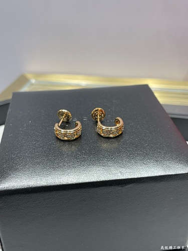 Earrings from Scarlettluxury