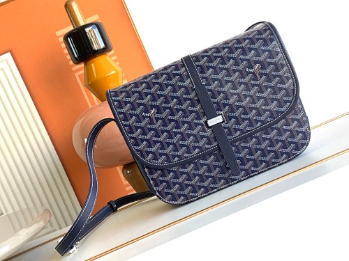 Messenger bag from Scarlettluxury