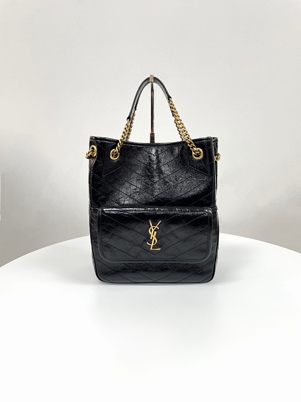 Shopping bag from Scarlettluxury