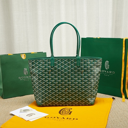 Goyard shopping bag