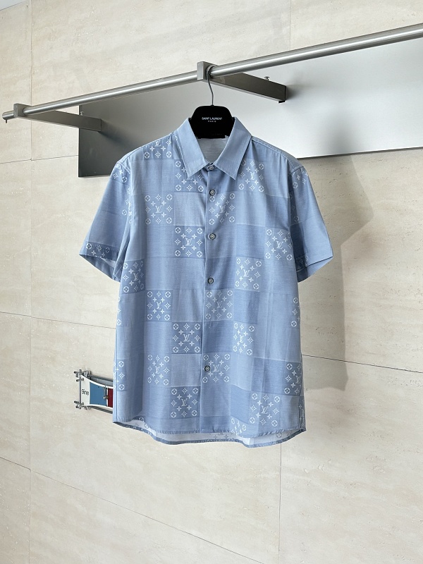 Louis Vuitton tee