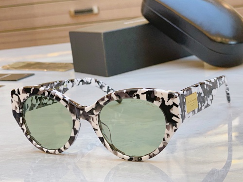 Glasses from Scarlettluxury
