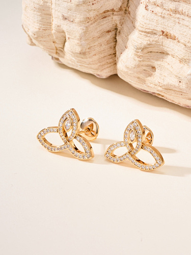 Earrings from Scarlettluxury