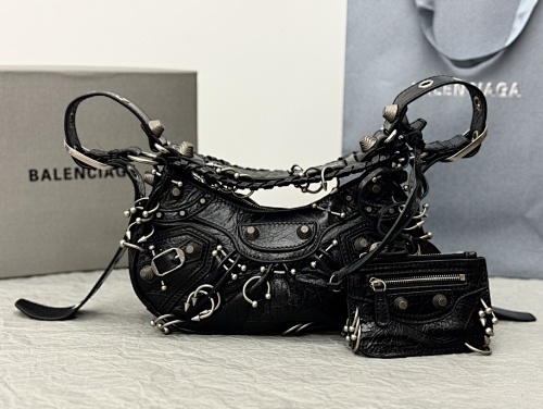Card holder from Scarlettluxury