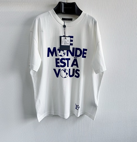 Tee from Scarlettluxury