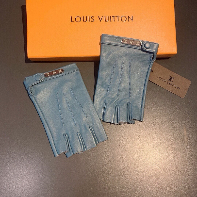 Gloves from Scarlettluxury