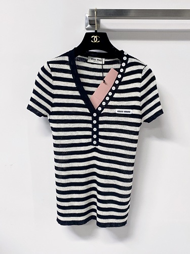 Tee from Scarlettluxury