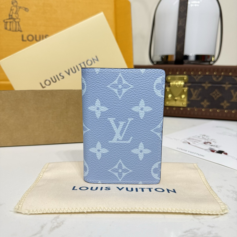 Card holder from Scarlettluxury