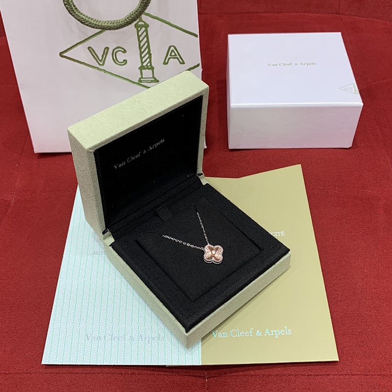 Necklace from Scarlettluxury