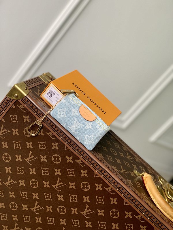 Louis Vuitton coin purse
