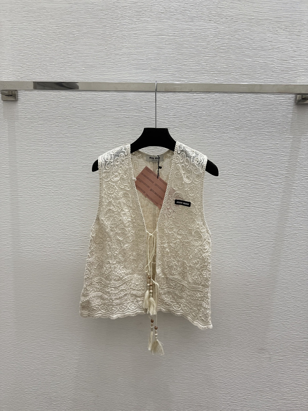 Sweater from Scarlettluxury
