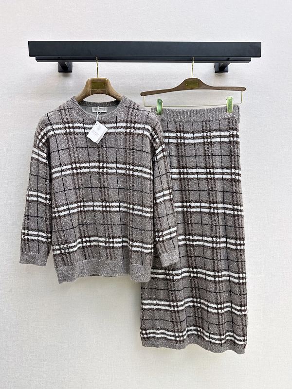 Sweater from Scarlettluxury