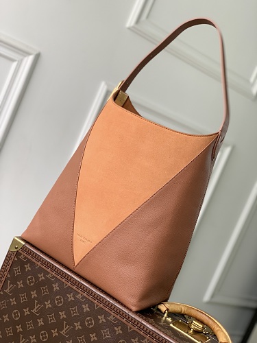 Louis Vuitton shoulder bag