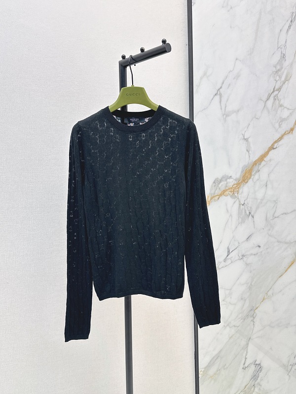 Sweater from Scarlettluxury