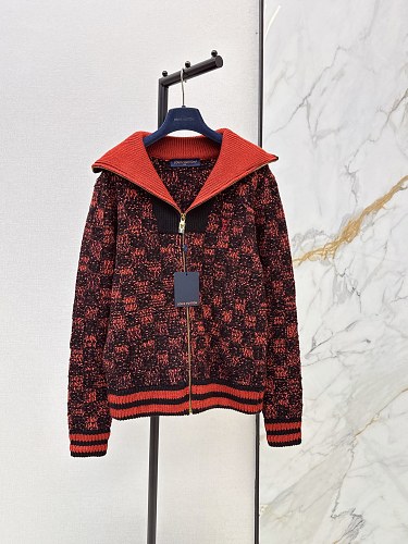 Sweater from Scarlettluxury