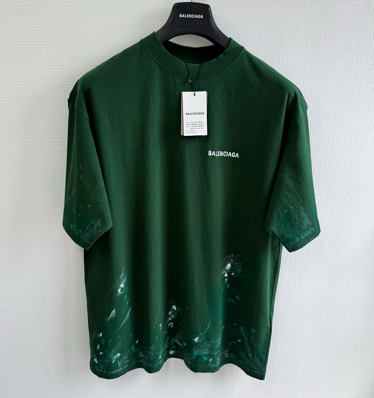 Tee from Scarlettluxury