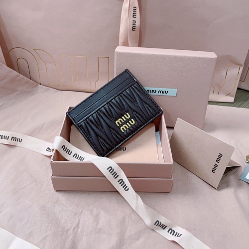 Card holder from Scarlettluxury