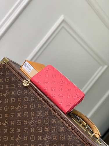 Wallet from Scarlettluxury